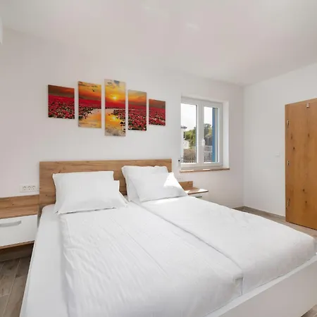 Villa Maja Vrbnik (Primorje-Gorski Kotar)