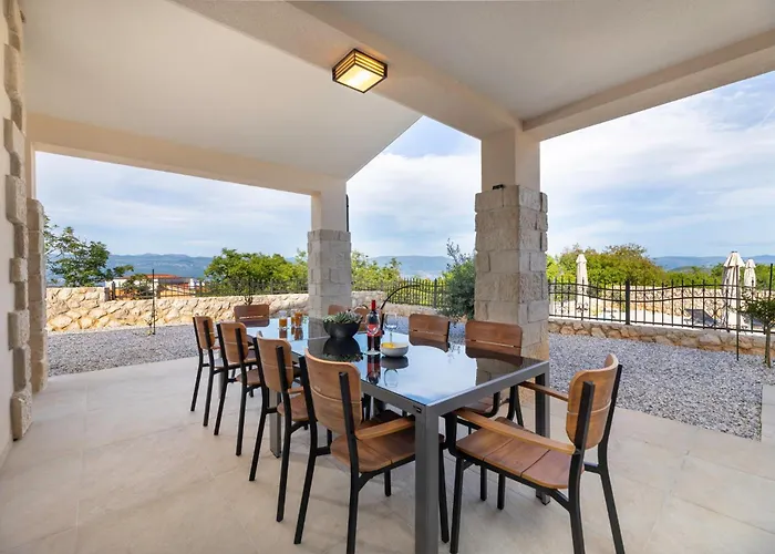 Maja Vrbnik (Primorje-Gorski Kotar)