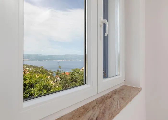 Maja * Vrbnik (Primorje-Gorski Kotar)